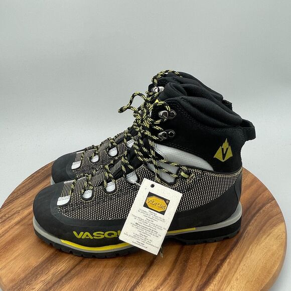 Vasque M-Finity Boots Mens Size 8 M Mountaineering Trail Hiking Walking Vibram main image 5